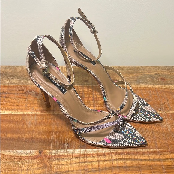 BCBG BCBGMAXAZRIA AVERY Multicolor SNAKE LEATHER HIGH HEEL SANDALS, Women’s 8.5 - Picture 1 of 6